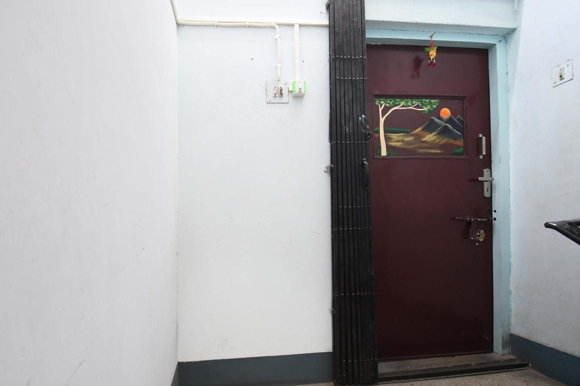 Hotel O Blue Cherry Guest House Kolkata Exterior photo